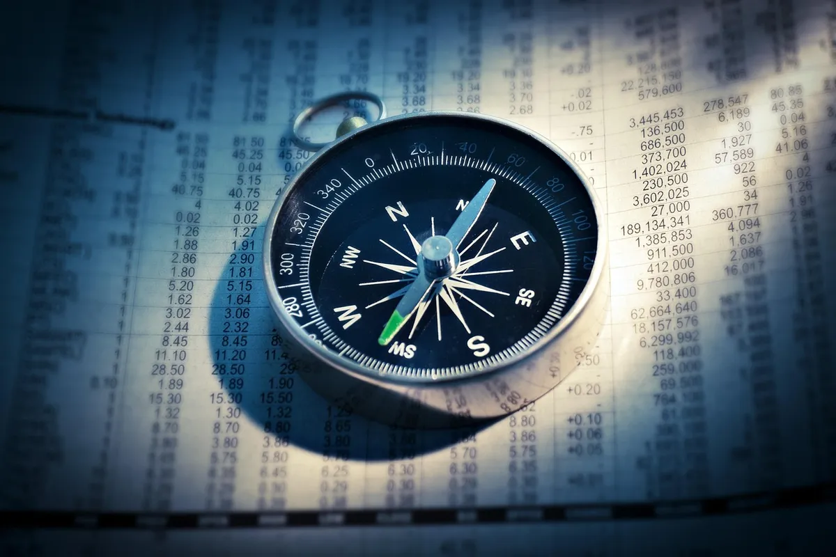 compass, newspaper, finance, direction, business, advisor, west, north, future, numbers, south, needle, cardinals, financial, east, concept, economics, economy,