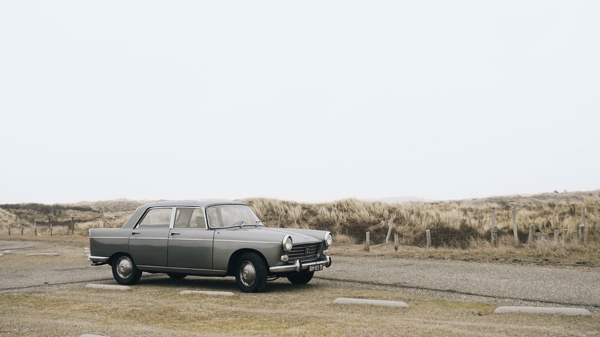 Voiture de location à la plage